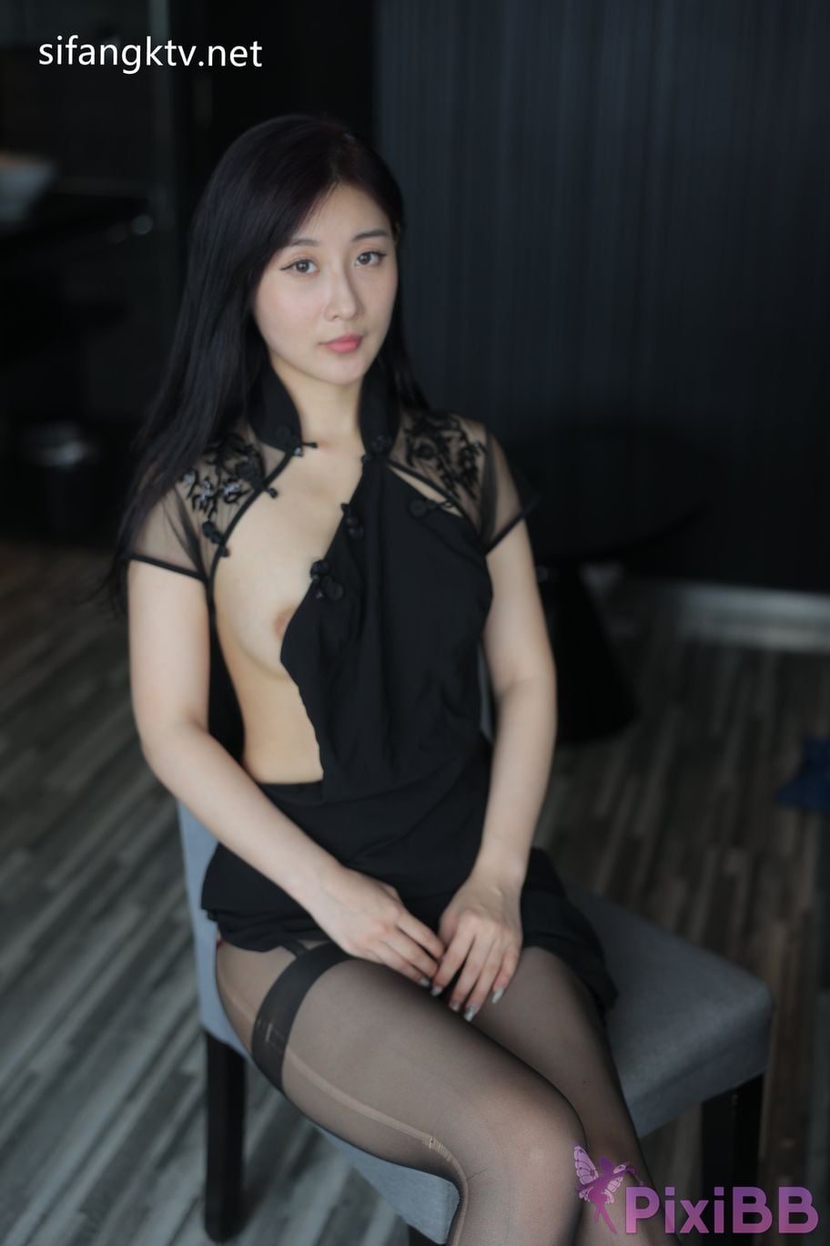 XR Uncensored Gu Chuchu Maily R18 XIUREN model New goddess Multiple sets of uniforms are full temptation PixiBB.COM 1049