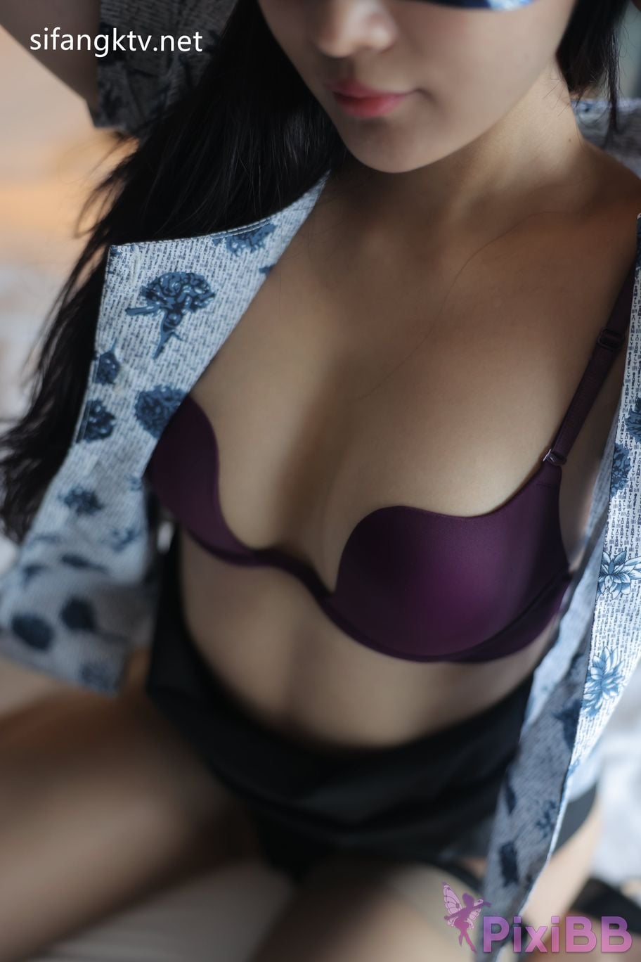 XR Uncensored Gu Chuchu Maily R18 XIUREN model New goddess Multiple sets of uniforms are full temptation PixiBB.COM 1302