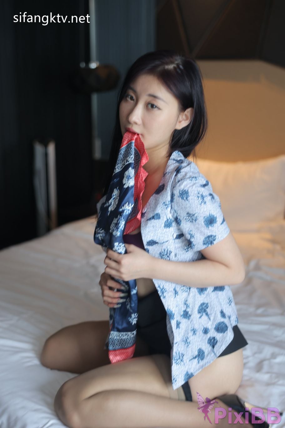 XR Uncensored Gu Chuchu Maily R18 XIUREN model New goddess Multiple sets of uniforms are full temptation PixiBB.COM 1358