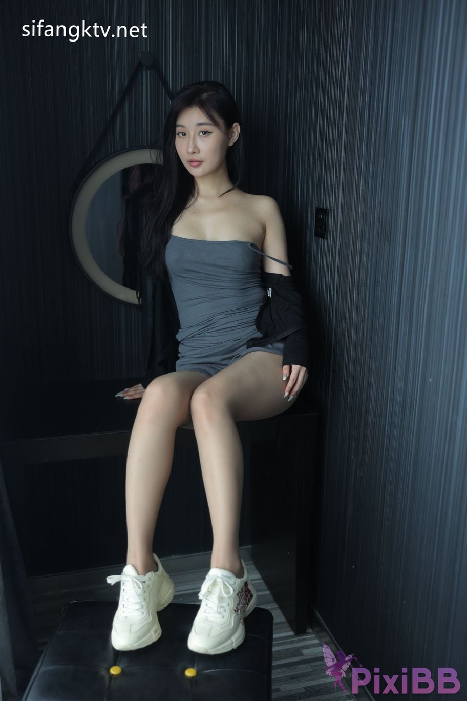 XR Uncensored Gu Chuchu Maily R18 XIUREN model New goddess Multiple sets of uniforms are full temptation PixiBB.COM 141
