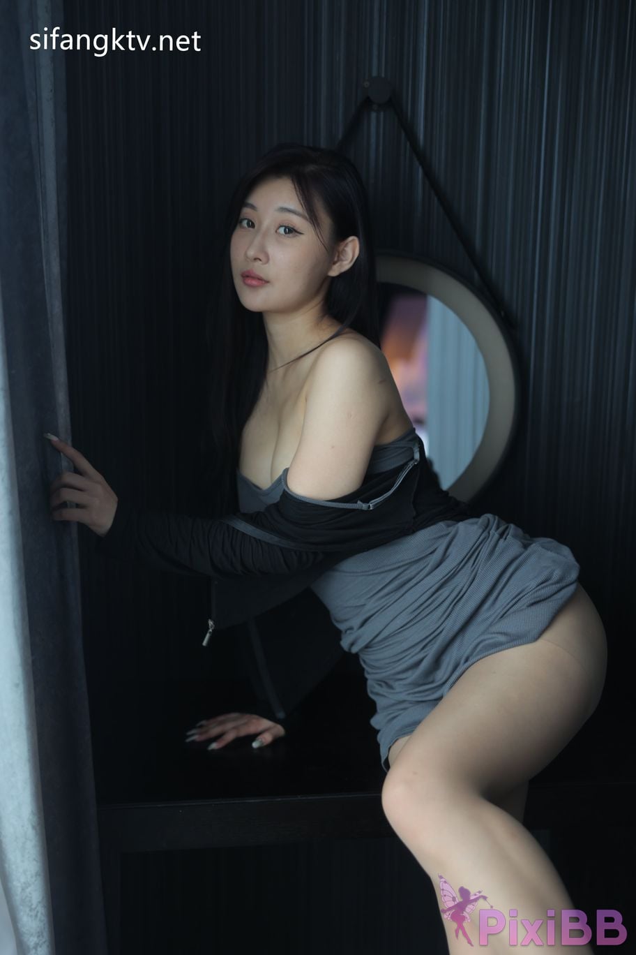 XR Uncensored Gu Chuchu Maily R18 XIUREN model New goddess Multiple sets of uniforms are full temptation PixiBB.COM 153