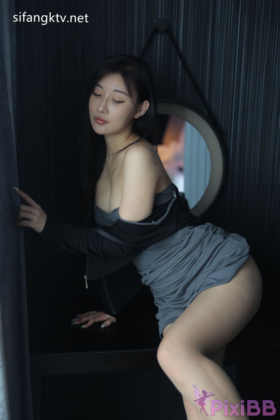 XR Uncensored Gu Chuchu Maily R18 XIUREN model New goddess Multiple sets of uniforms are full temptation PixiBB.COM 155