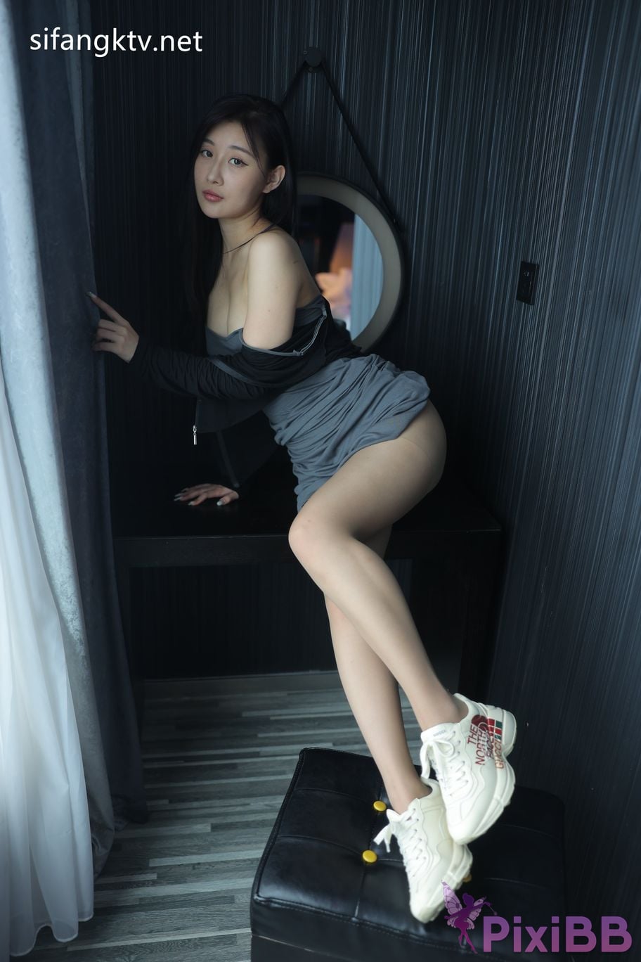 XR Uncensored Gu Chuchu Maily R18 XIUREN model New goddess Multiple sets of uniforms are full temptation PixiBB.COM 157