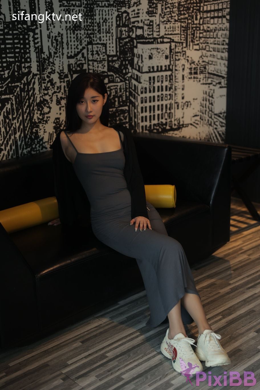 XR Uncensored Gu Chuchu Maily R18 XIUREN model New goddess Multiple sets of uniforms are full temptation PixiBB.COM 2018