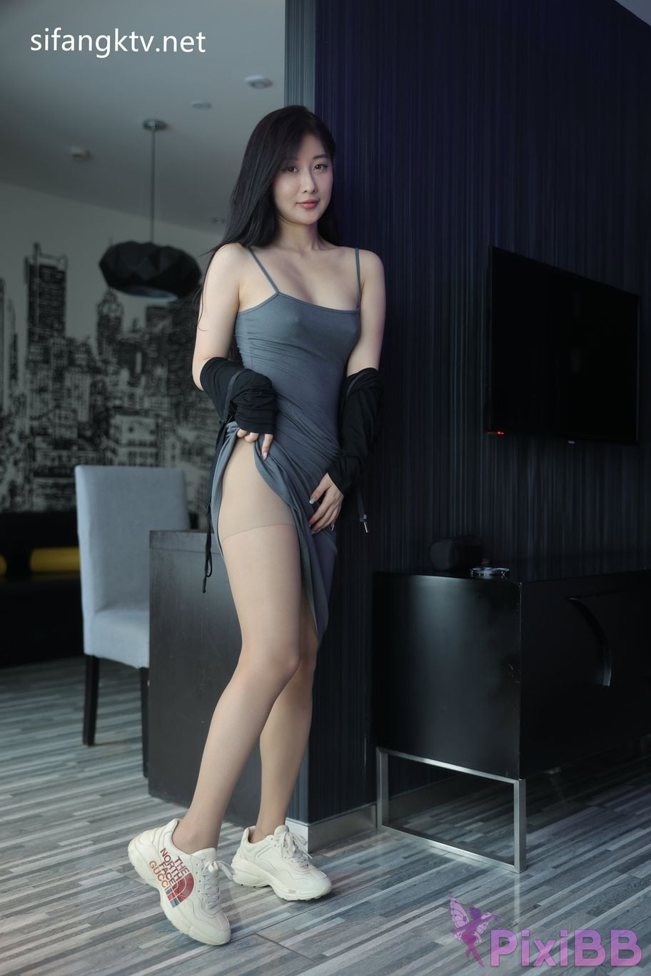 XR Uncensored Gu Chuchu Maily R18 XIUREN model New goddess Multiple sets of uniforms are full temptation PixiBB.COM 2262