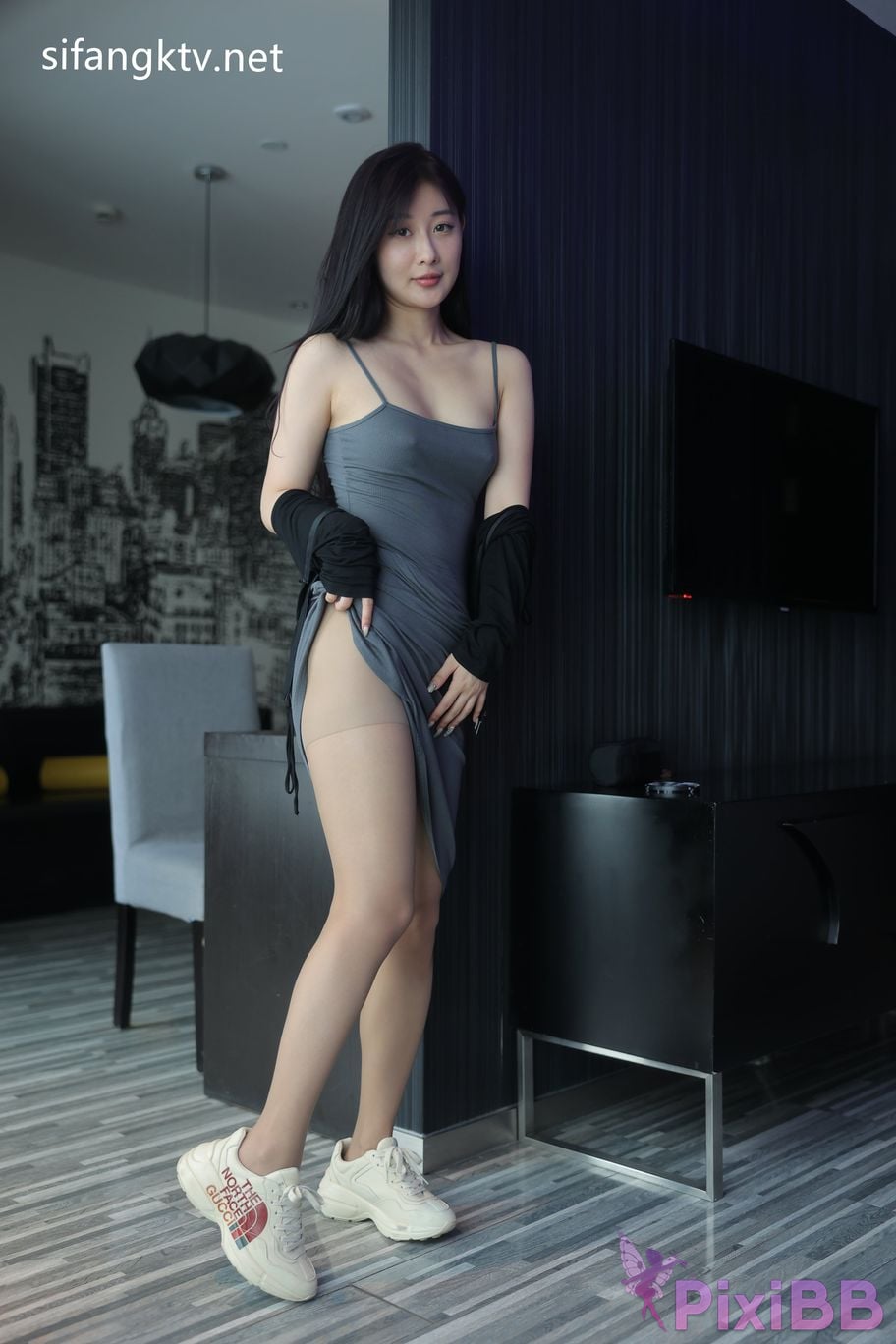 XR Uncensored Gu Chuchu Maily R18 XIUREN model New goddess Multiple sets of uniforms are full temptation PixiBB.COM 2264