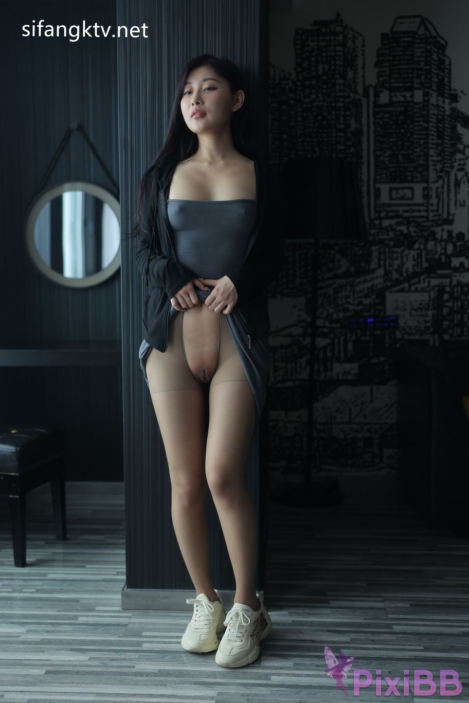 XR Uncensored Gu Chuchu Maily R18 XIUREN model New goddess Multiple sets of uniforms are full temptation PixiBB.COM 2520