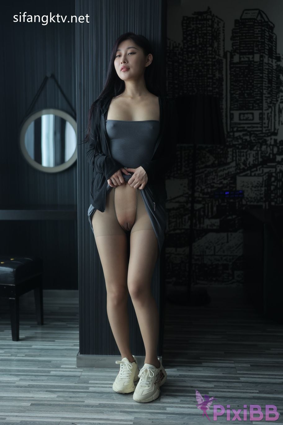 XR Uncensored Gu Chuchu Maily R18 XIUREN model New goddess Multiple sets of uniforms are full temptation PixiBB.COM 2521