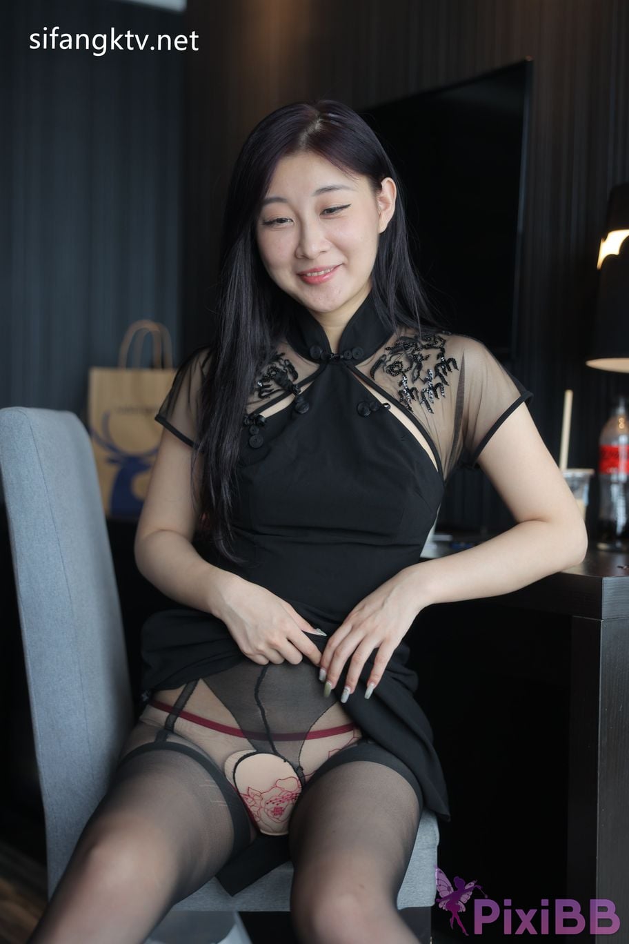 XR Uncensored Gu Chuchu Maily R18 XIUREN model New goddess Multiple sets of uniforms are full temptation PixiBB.COM 836