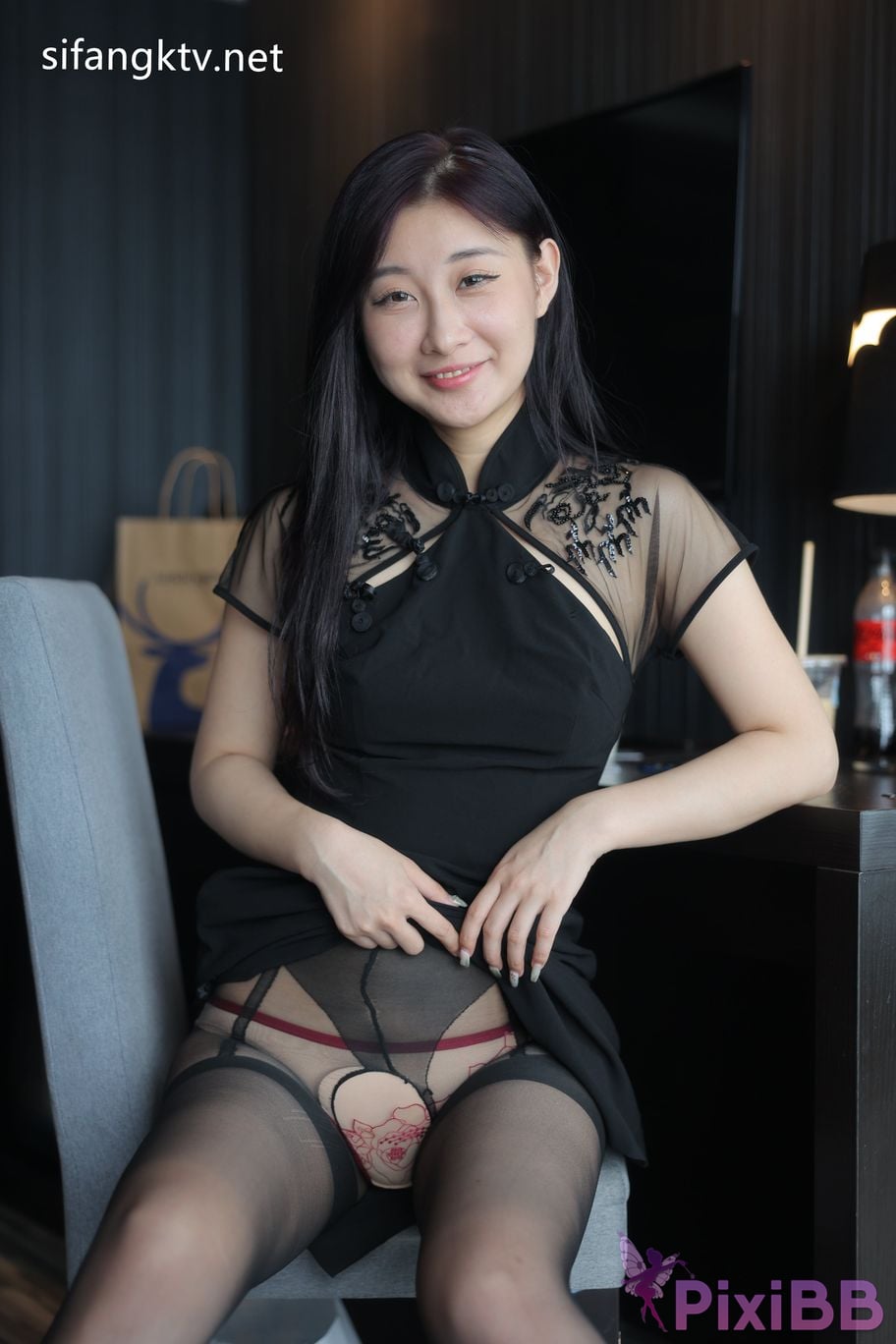 XR Uncensored Gu Chuchu Maily R18 XIUREN model New goddess Multiple sets of uniforms are full temptation PixiBB.COM 837
