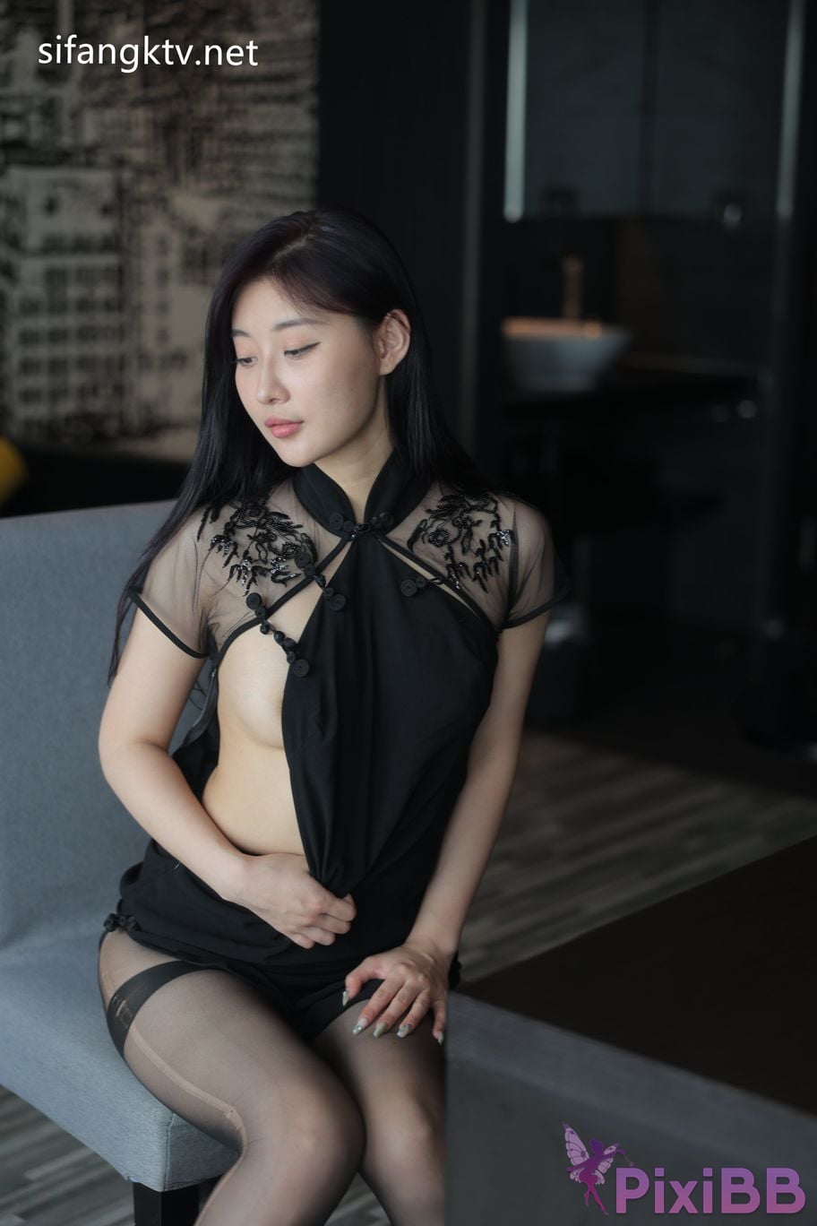 XR Uncensored Gu Chuchu Maily R18 XIUREN model New goddess Multiple sets of uniforms are full temptation PixiBB.COM 919