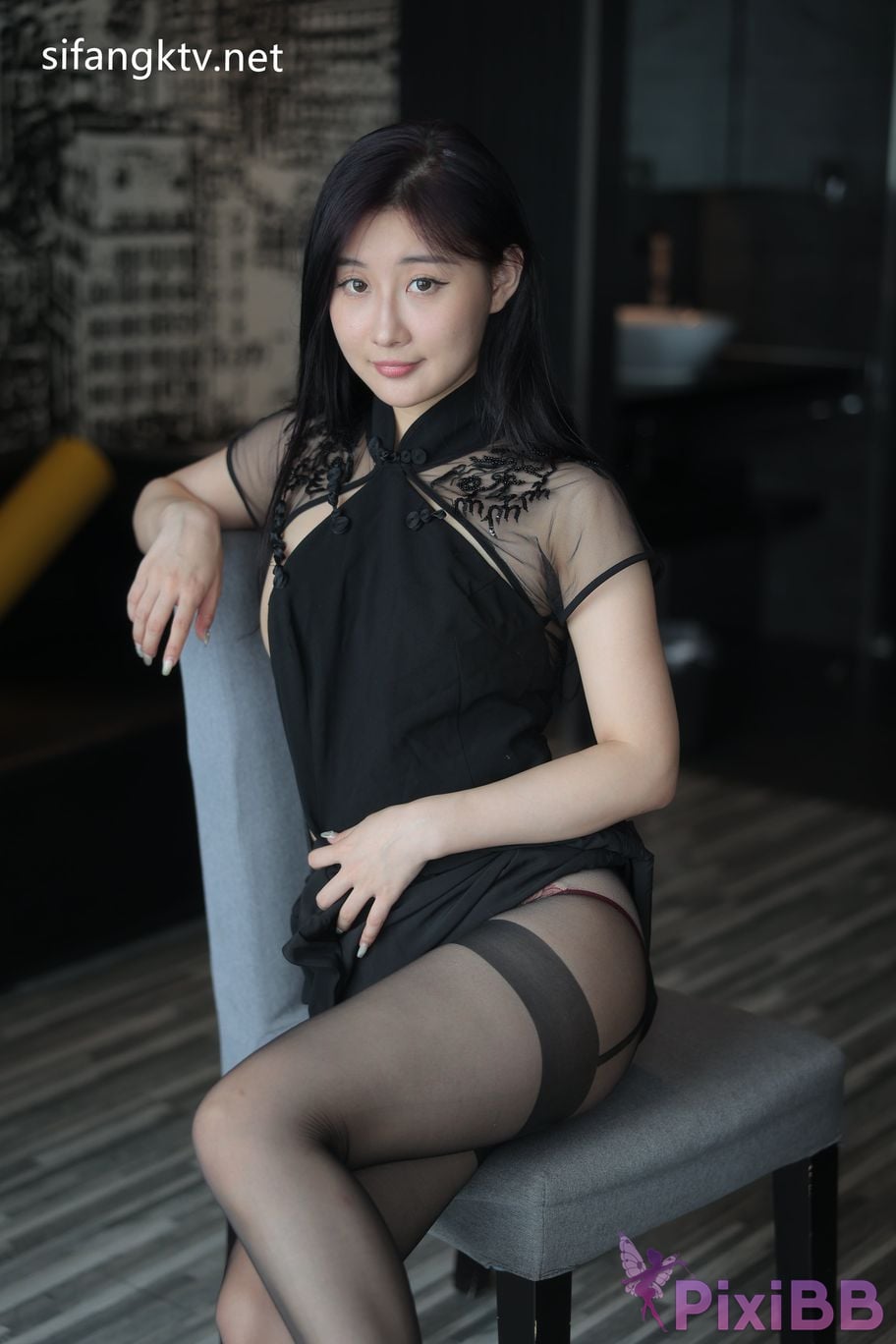 XR Uncensored Gu Chuchu Maily R18 XIUREN model New goddess Multiple sets of uniforms are full temptation PixiBB.COM 926