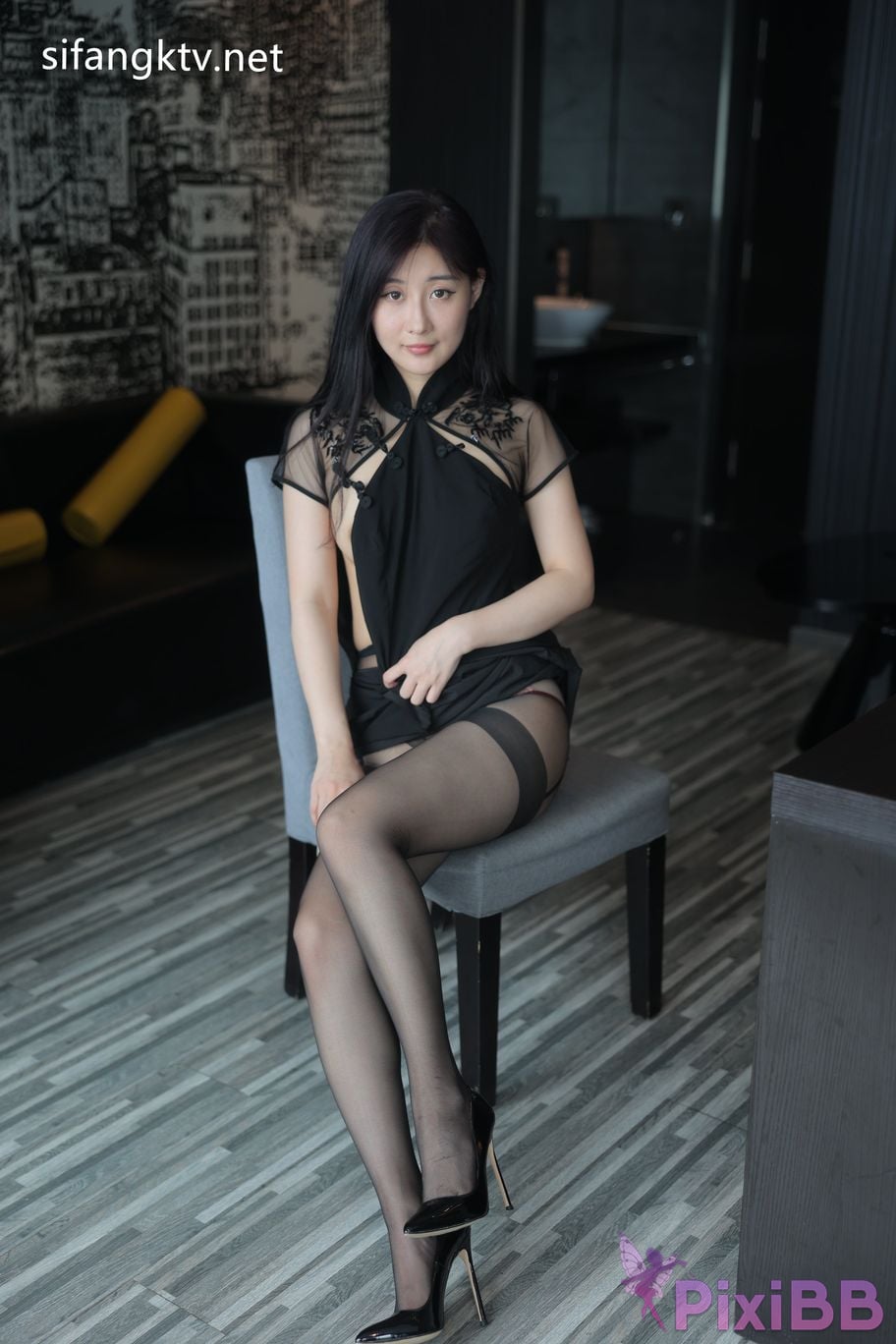 XR Uncensored Gu Chuchu Maily R18 XIUREN model New goddess Multiple sets of uniforms are full temptation PixiBB.COM 933