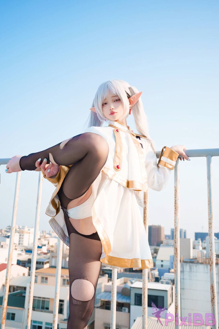 Cosplayer Irisuare Airi Frieren PixiBB.COM 010
