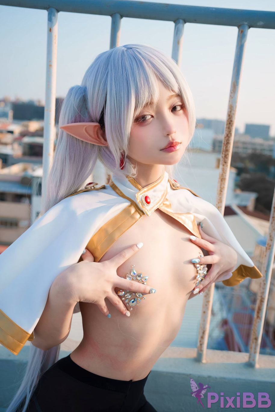 Cosplayer Irisuare Airi Frieren PixiBB.COM 011