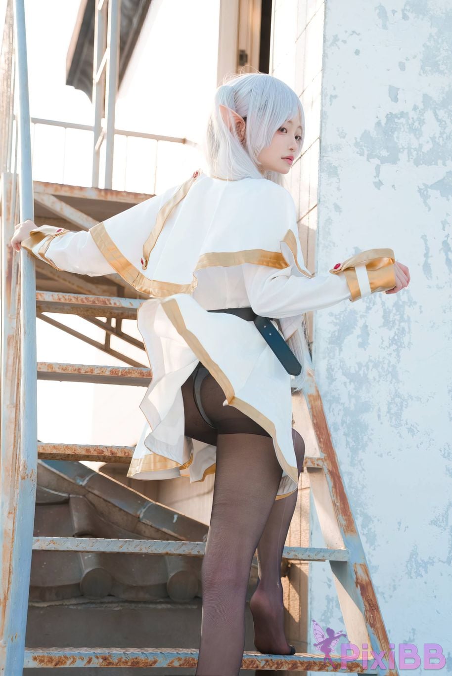 Cosplayer Irisuare Airi Frieren PixiBB.COM 014