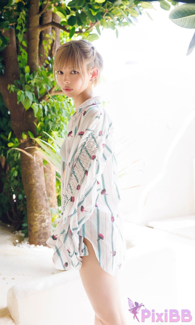 Japanese Idol Moga Mogami weekly play plus Other cut collection reMOGA prologue PHOTO BOOK PixiBB.COM 010