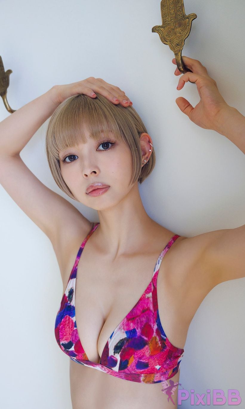 Japanese Idol Moga Mogami weekly play plus Other cut collection reMOGA prologue PHOTO BOOK PixiBB.COM 036