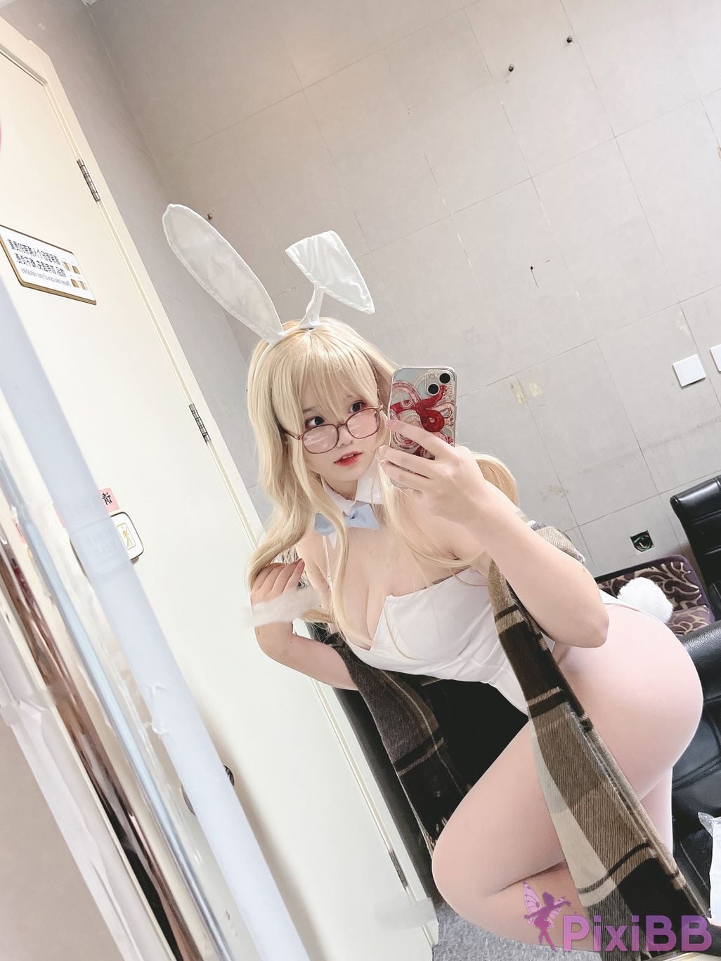 Coser a ban jintian hen kaixin PixiBB.COM 033
