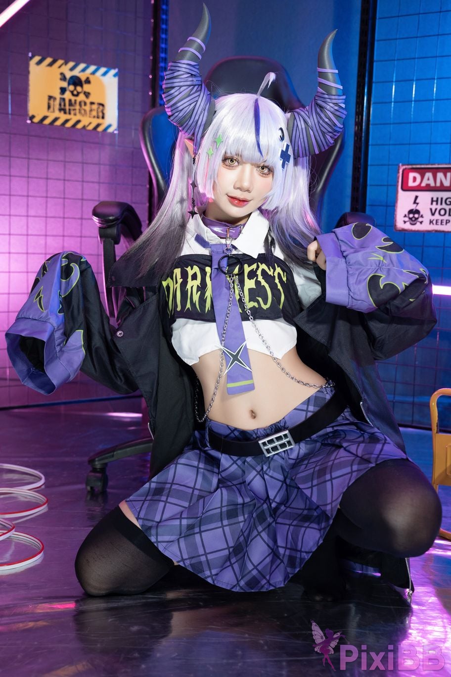 Cosplayer PoppaChan Laplus Darkness Hololive PixiBB.COM 003