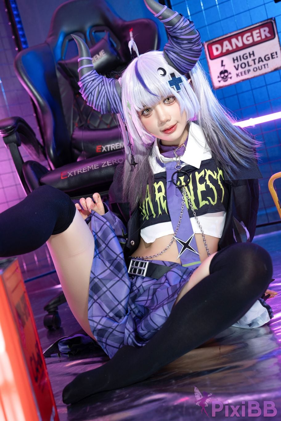 Cosplayer PoppaChan Laplus Darkness Hololive PixiBB.COM 004
