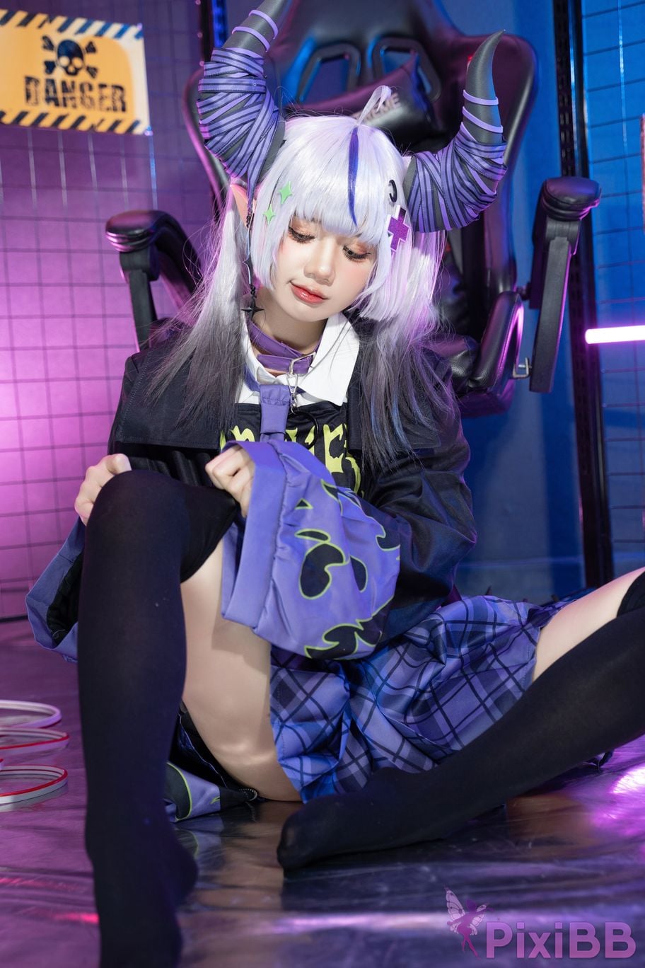 Cosplayer PoppaChan Laplus Darkness Hololive PixiBB.COM 008