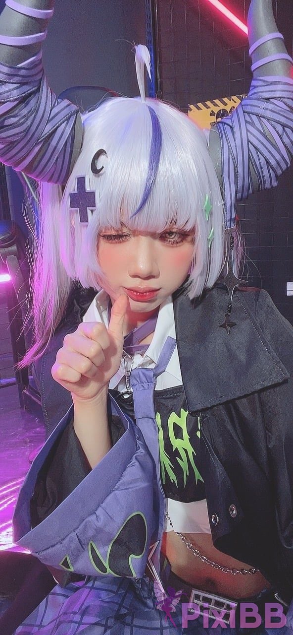 Cosplayer PoppaChan Laplus Darkness Hololive PixiBB.COM 047