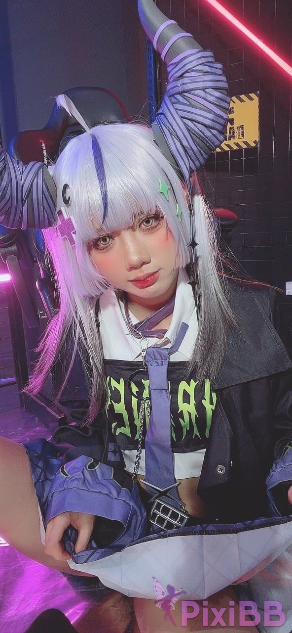 Cosplayer PoppaChan Laplus Darkness Hololive PixiBB.COM 054