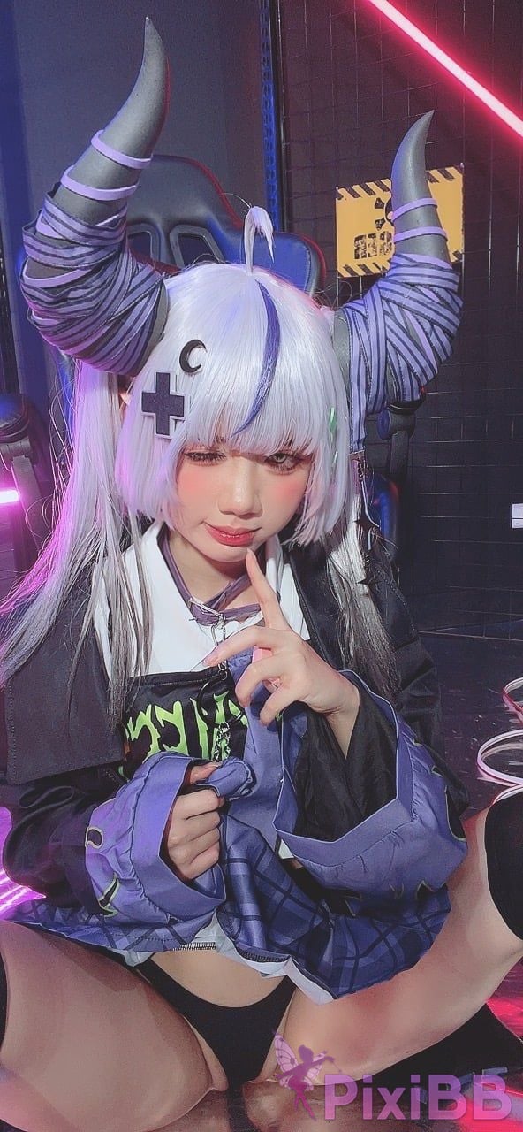 Cosplayer PoppaChan Laplus Darkness Hololive PixiBB.COM 055