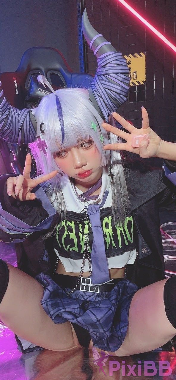 Cosplayer PoppaChan Laplus Darkness Hololive PixiBB.COM 058