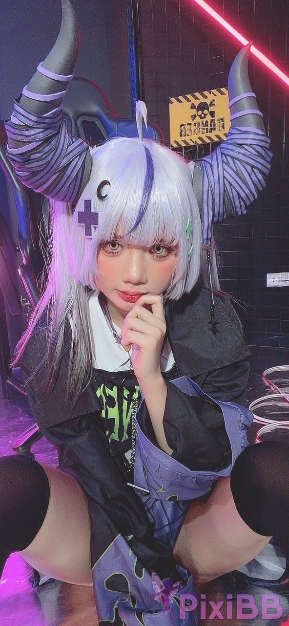 Cosplayer PoppaChan Laplus Darkness Hololive PixiBB.COM 060