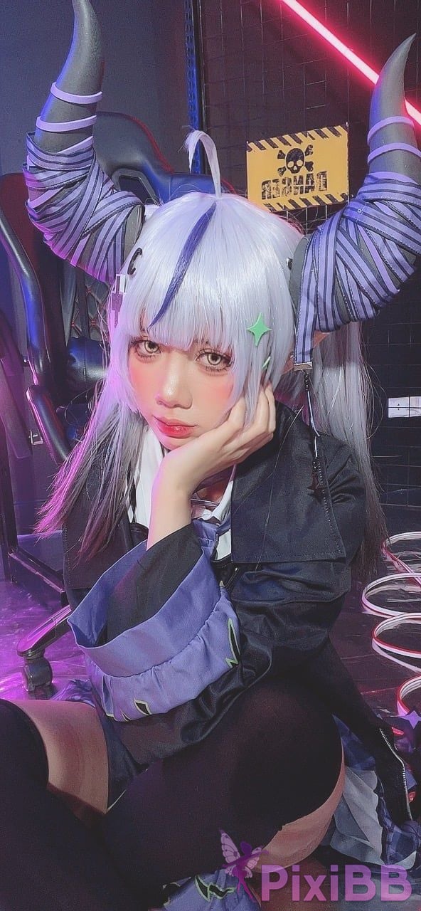 Cosplayer PoppaChan Laplus Darkness Hololive PixiBB.COM 064