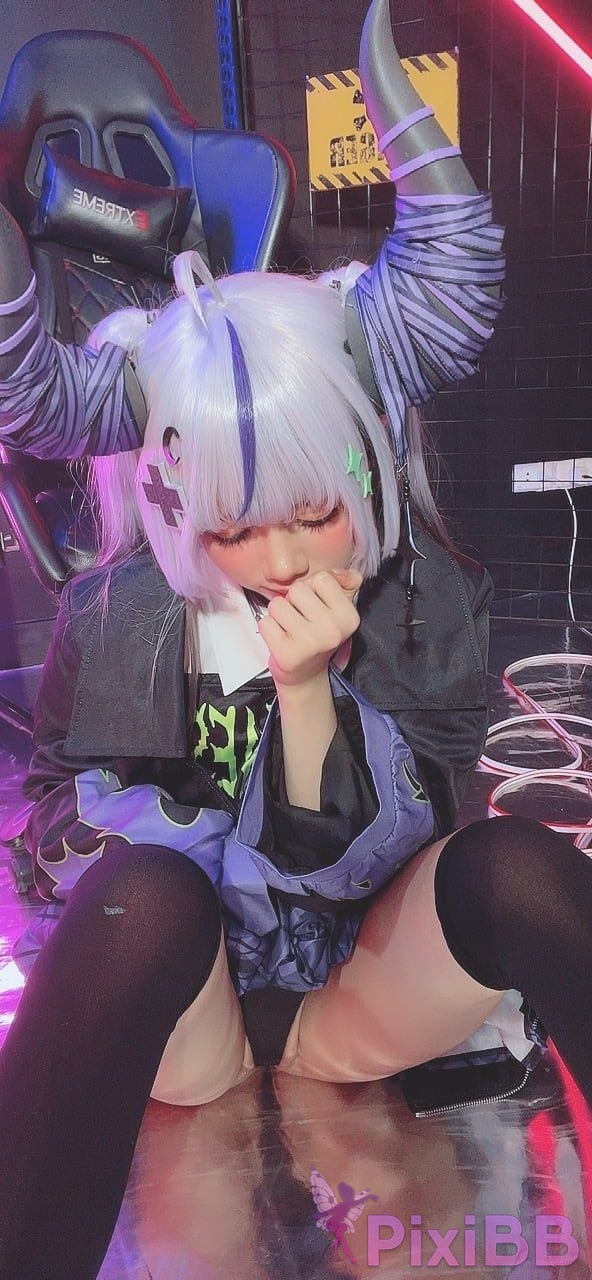 Cosplayer PoppaChan Laplus Darkness Hololive PixiBB.COM 081