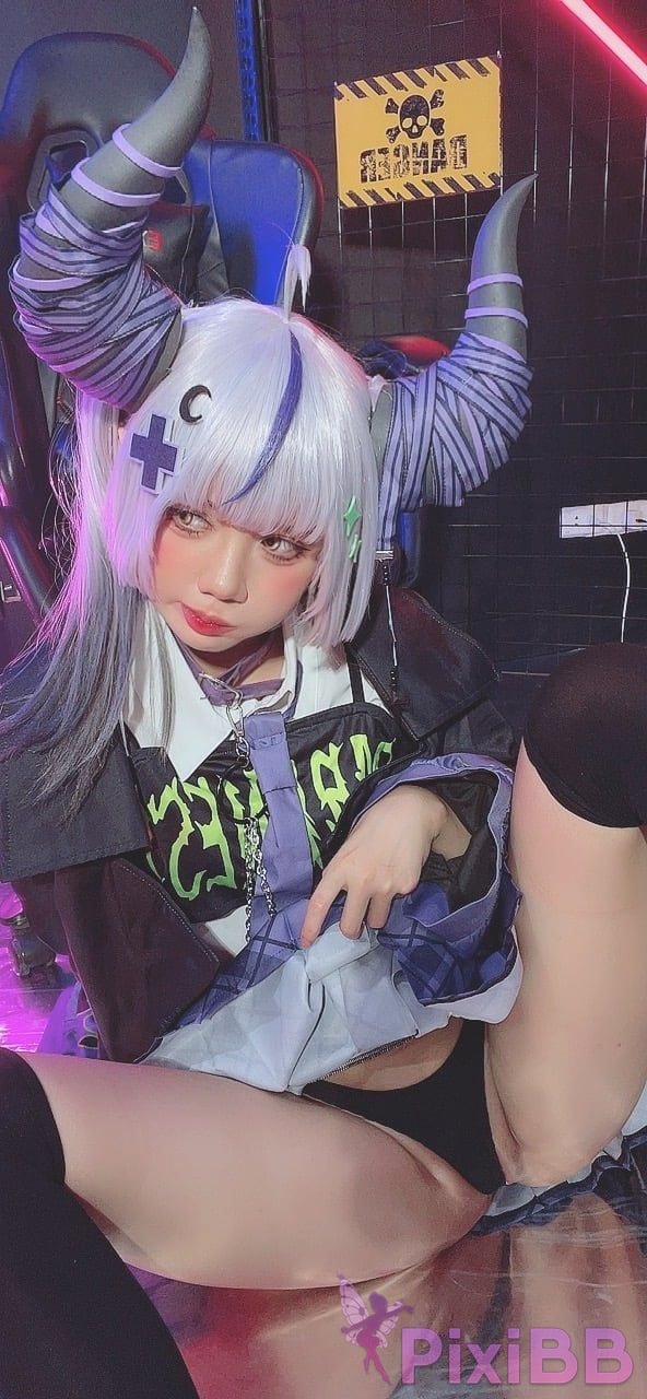 Cosplayer PoppaChan Laplus Darkness Hololive PixiBB.COM 082
