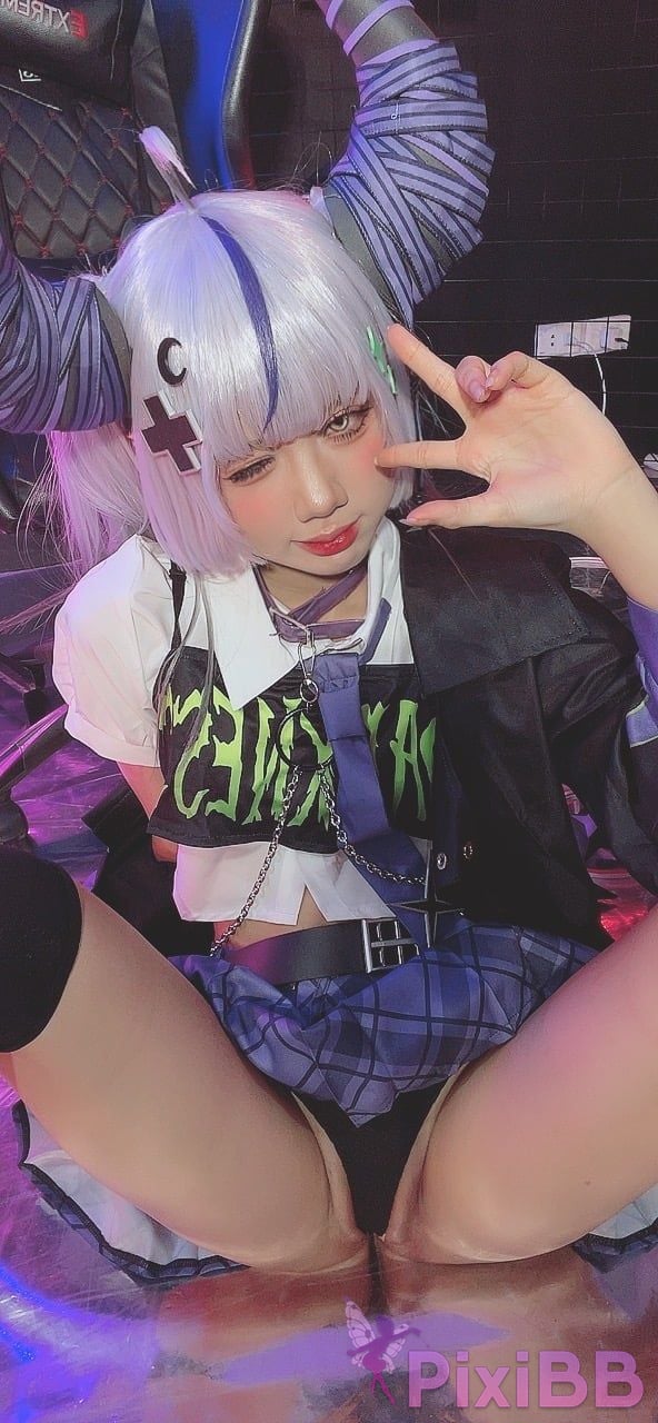Cosplayer PoppaChan Laplus Darkness Hololive PixiBB.COM 086