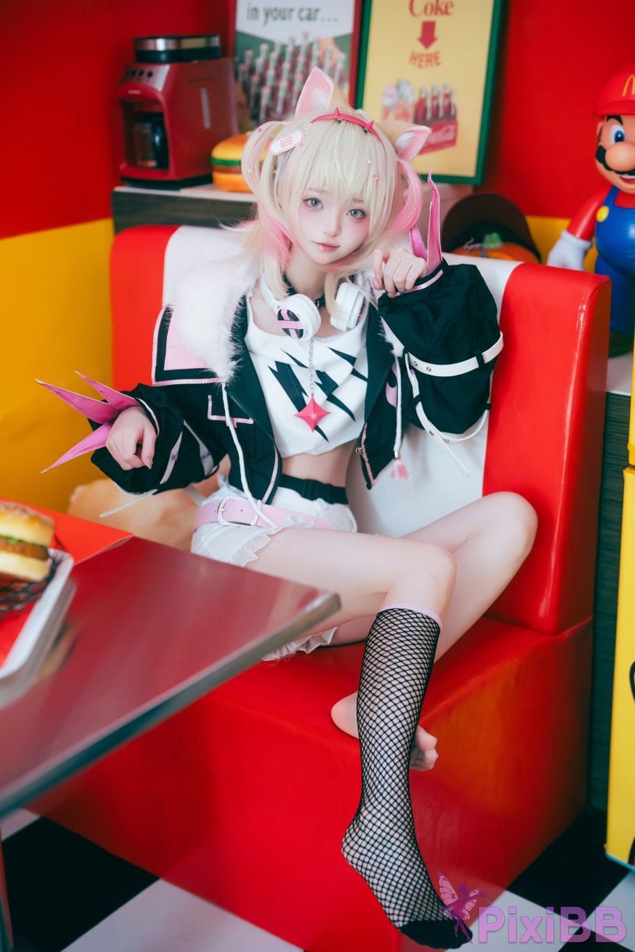 Cosplayer Irisuare Airi Mococo PixiBB.COM 002