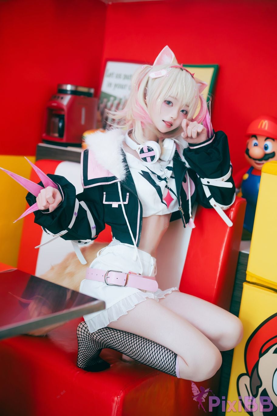 Cosplayer Irisuare Airi Mococo PixiBB.COM 005