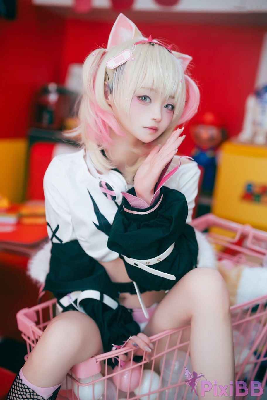 Cosplayer Irisuare Airi Mococo PixiBB.COM 023
