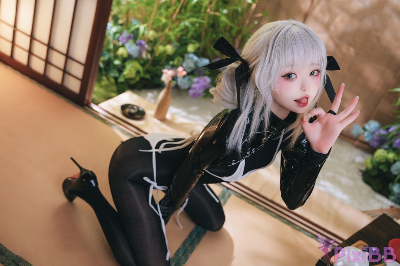 Cosplayer Irisuare Airi Nikke White Rabbit PixiBB.COM 003
