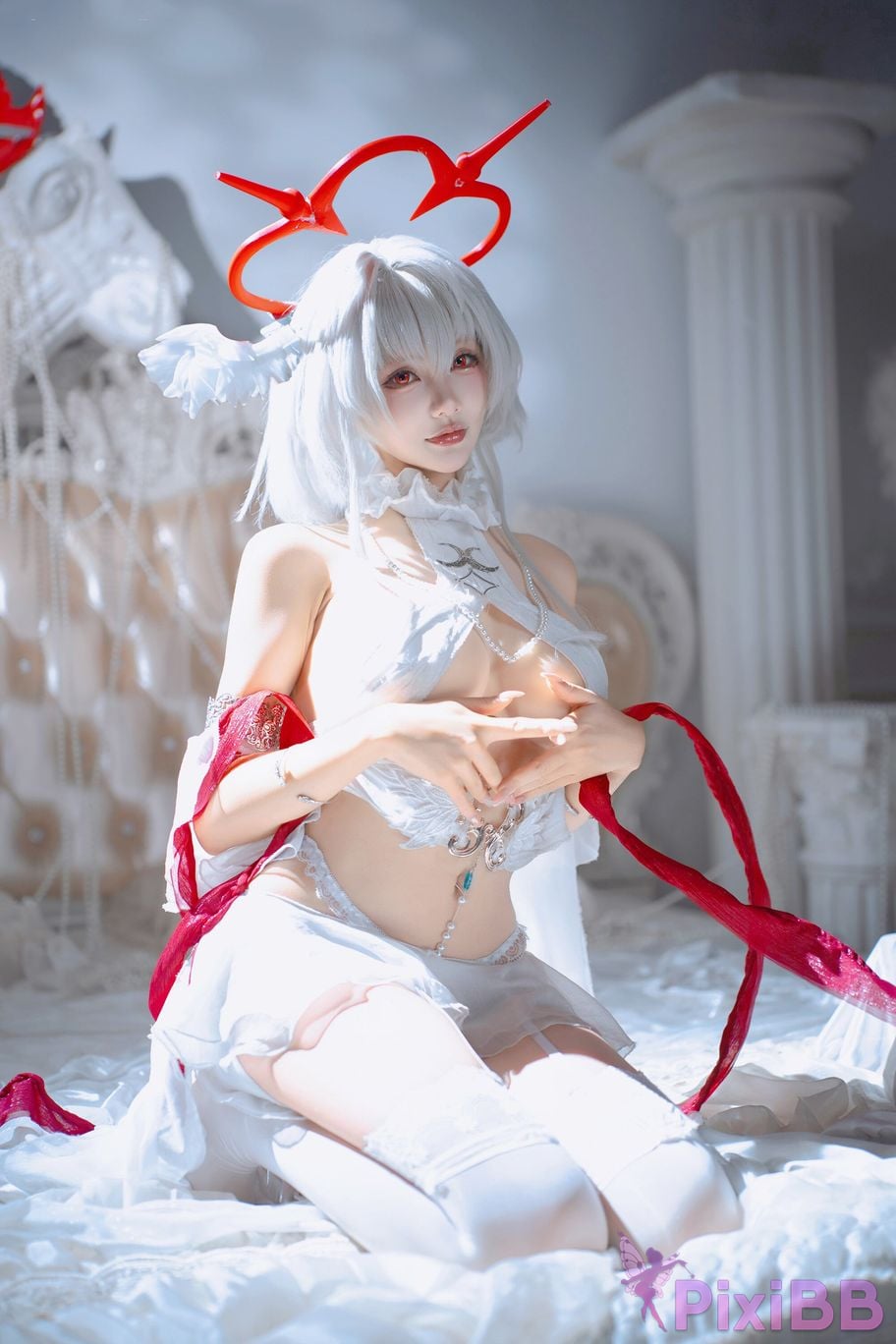 Cosplayer Is it a little bear azur lane Pearl Fallen Angel in the Magic Castle PixiBB.COM 005