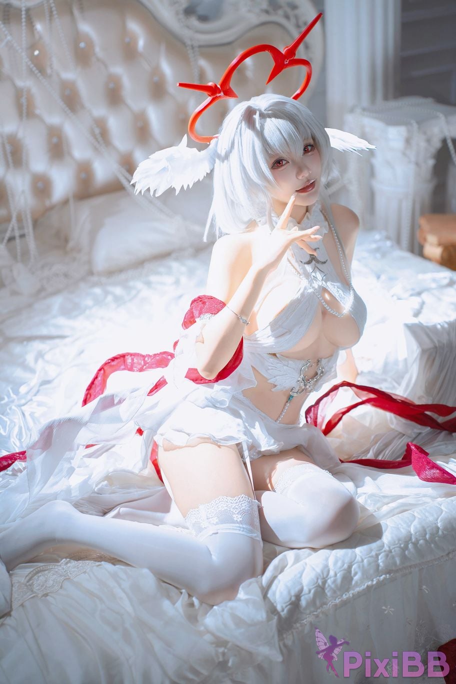 Cosplayer Is it a little bear azur lane Pearl Fallen Angel in the Magic Castle PixiBB.COM 022