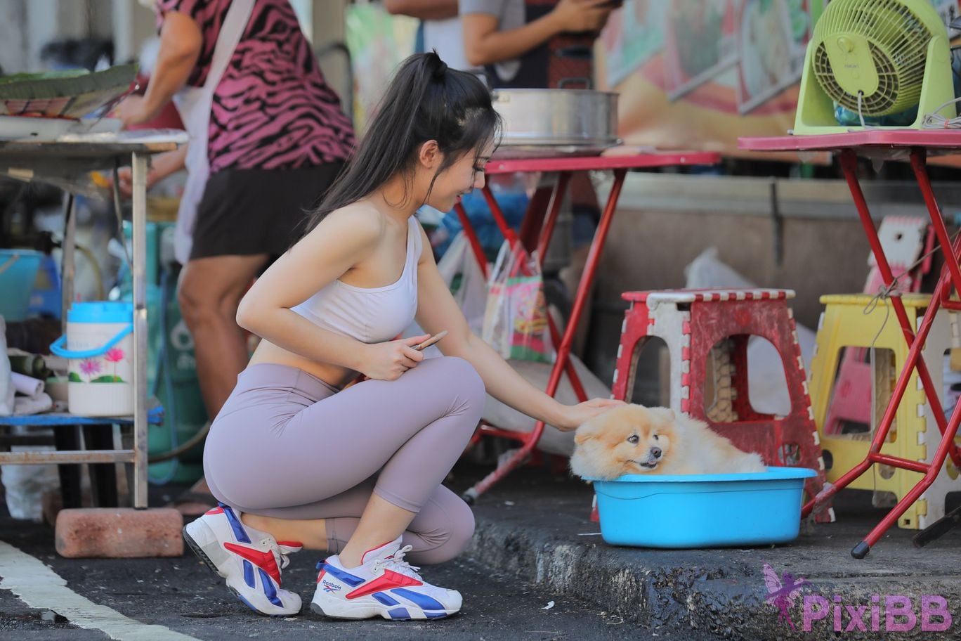 Featured Street Photography Works No.5612 Beautiful girl in gray yoga pants PixiBB.COM 141