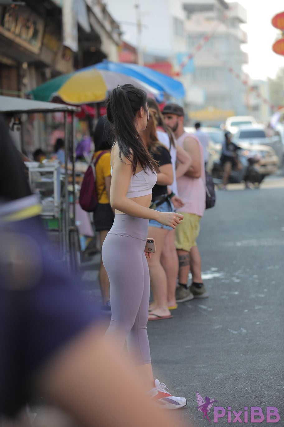 Featured Street Photography Works No.5612 Beautiful girl in gray yoga pants PixiBB.COM 241