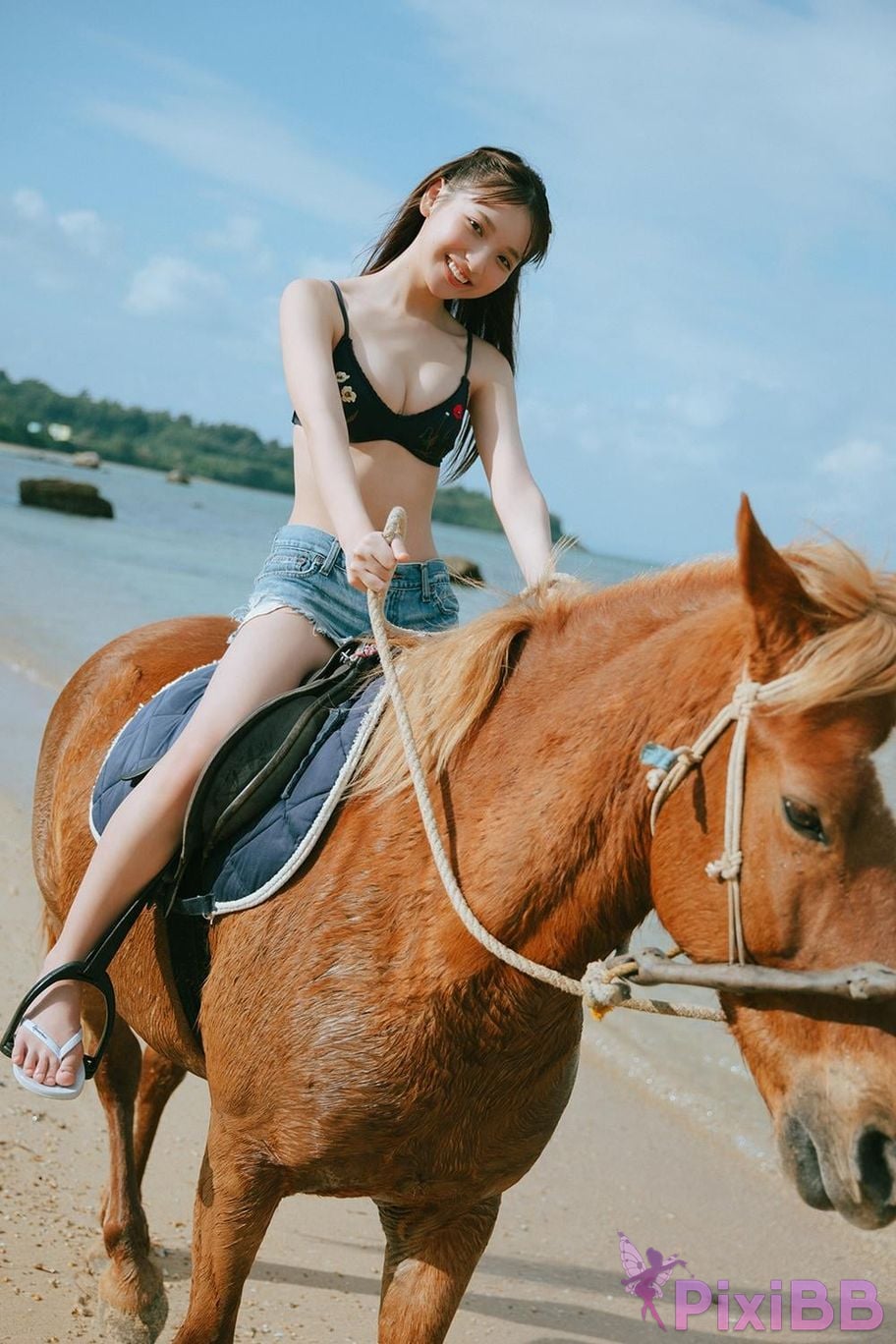 Japanese Idol Runa Ichinose large increase new door weekly play PHOTO BOOK PixiBB.COM 036