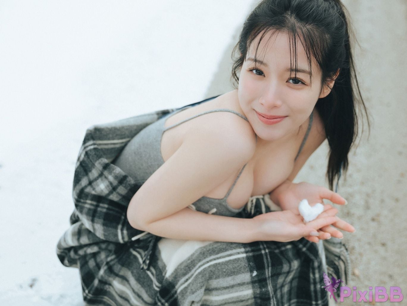 Japanese Idol Kurea Hazuki Expanded version Complete 50P Yanmaga Other YM2025 Year 14 Issue unreleased cut digital photo book PixiBB.COM 020