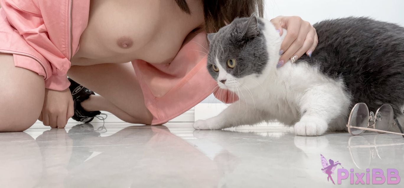 OtherXXX Ancheng1121 Top white tiger loli selfie Writing and shooting benefits Pure version of private photos PixiBB.COM 012