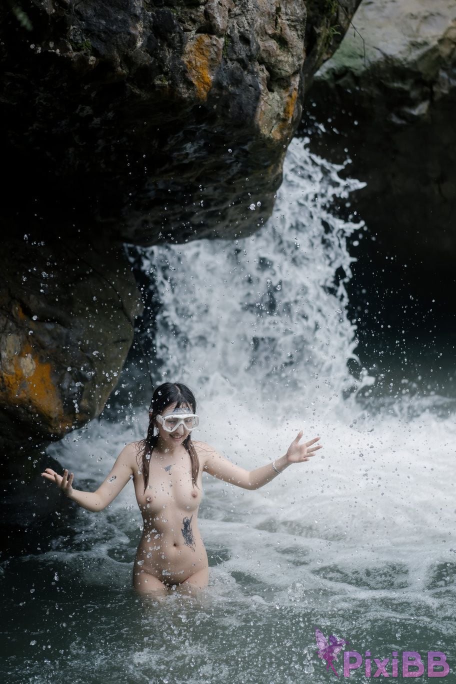 OtherXXX Ancheng1121 Top white tiger loli selfie Writing and shooting benefits Pure version of private photos PixiBB.COM 200