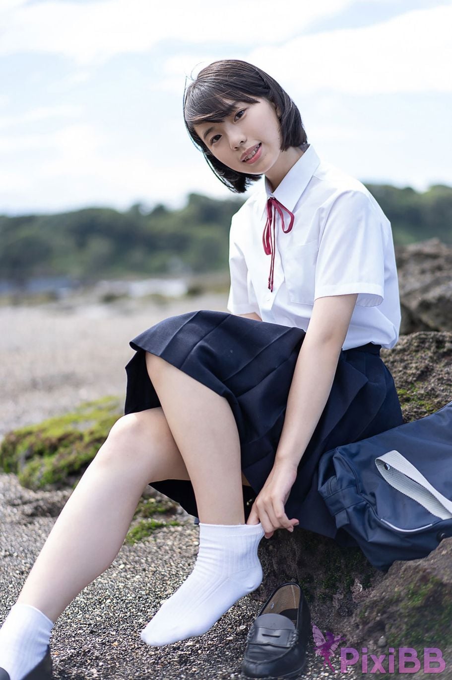 Japanese Idol Kikuchi Hina Himena Y o u n g M a z i e O t h r Young Magazine Digital Photo Collection PixiBB.COM 005
