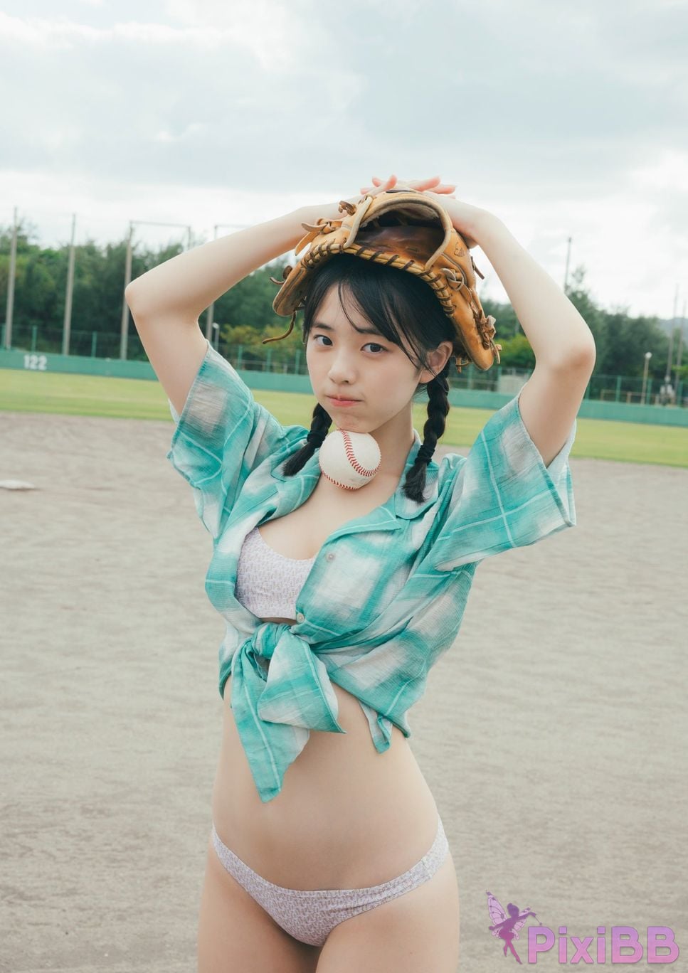 Japanese Idol Kikuchi Hina Himena Digital only P h o t b k C n i u e d moment Weekly Play PHOTO BOOK PixiBB.COM 105