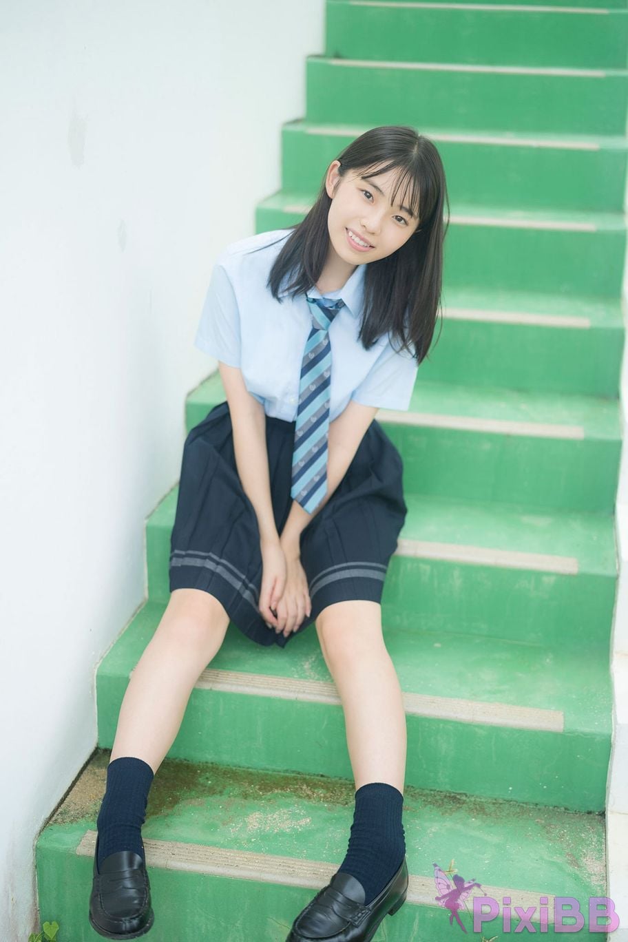 Japanese Idol Kikuchi Hina Himena 50 pages in total Y o u n g M a z i e O t h r s 2 0 W k l y S D P B PixiBB.COM 009